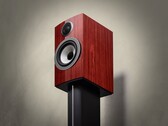 Bowers &amp; Wilkins 707 Prestige Edition ma błyszczące wykończenie składające się z dwunastu warstw farby