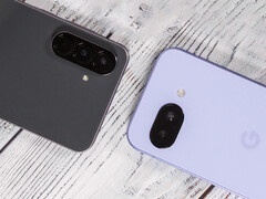 Samsung Galaxy A56 vs. Google Pixel 9a (źródło obrazu: Daniel Schmidt)