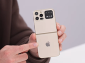 Składany iPhone?... Prawdopodobnie nie. (Źródło: Unbox Therapy via YouTube)