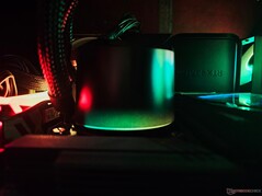 Aorus Waterforce X II 360: Efekty RGB w podstawie pompy