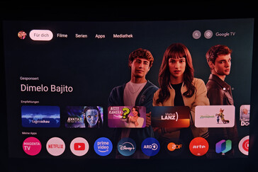 Zewnętrzny ekran projekcyjny (zmierzch) (Źródło obrazu: Daniel Schmidt)