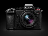 Lumix S5D jest obecnie jednym z najtańszych aparatów pełnoklatkowych na rynku