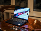 Zenbook Pro 16X OLED nie ma już wyświetlacza 4K. (Źródło obrazu: ASUS)