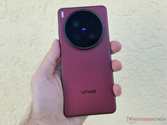 Vivo X200 Ultra zyskał nowe ulepszenia aparatu już drugi miesiąc z rzędu. (Źródło obrazu: Notebookcheck)