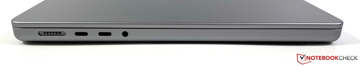 Po lewej: MagSafe, 2x USB-C 4.0 z Thunderbolt 4 (40 Gbps, DisplayPort ALT mode 1.4, Power Delivery), audio 3,5 mm
