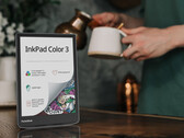 PocketBook InkPad Color 3 posiada obudowę z certyfikatem IPX8. (Źródło zdjęcia: PocketBook)