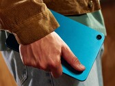 Alexa Tablet 8 jest dostępny w kolorach różowym, turkusowym i ciemnoszarym.