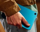 Alexa Tablet 8 jest dostępny w kolorach różowym, turkusowym i ciemnoszarym.