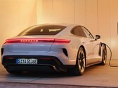 Porsche porzuca pomysł włączenia fałszywych dźwigni zmiany biegów do oferty pojazdów elektrycznych. (Źródło zdjęcia: Porsche)