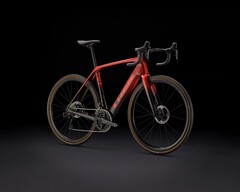Model Trek Domane+ SL posiada ramę z włókna węglowego