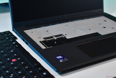 Lenovo ThinkPad T14 Gen 7: Wymontowana klawiatura