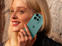 Edge 60 Neo uruchamia się z Android 15, podobnie jak inne ostatnie premiery smartfonów Motoroli. (Źródło zdjęcia: Motorola)