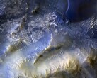 Widok regionu na Marsie zwanego Syrtis Major (źródło zdjęcia: NASA, JPL-Caltech i University of Arizona; edytowane)
