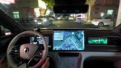 Prezentacja BYD City Pilot w nocy (zdjęcie: BYD/Weibo)
