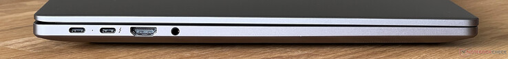 Lewa strona: USB-C 3.2 Gen.1 (5 Gb/s, tryb alternatywny DisplayPort, Power Delivery), USB-C 4.0 z Thunderbolt 4 (40 Gb/s, tryb alternatywny DisplayPort, Power Delivery), HDMI 2.1, 3,5-mm audio