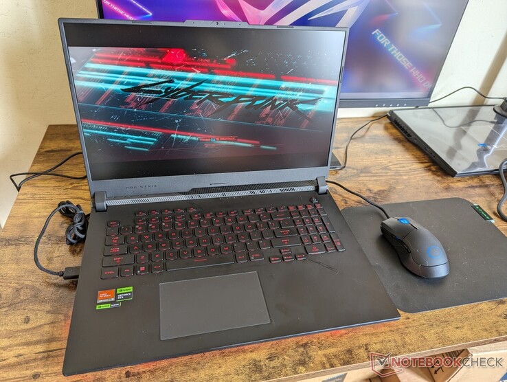 Asus ROG Strix Scar 17 G733PY Asus ROG Strix Scar 17 G733PY
