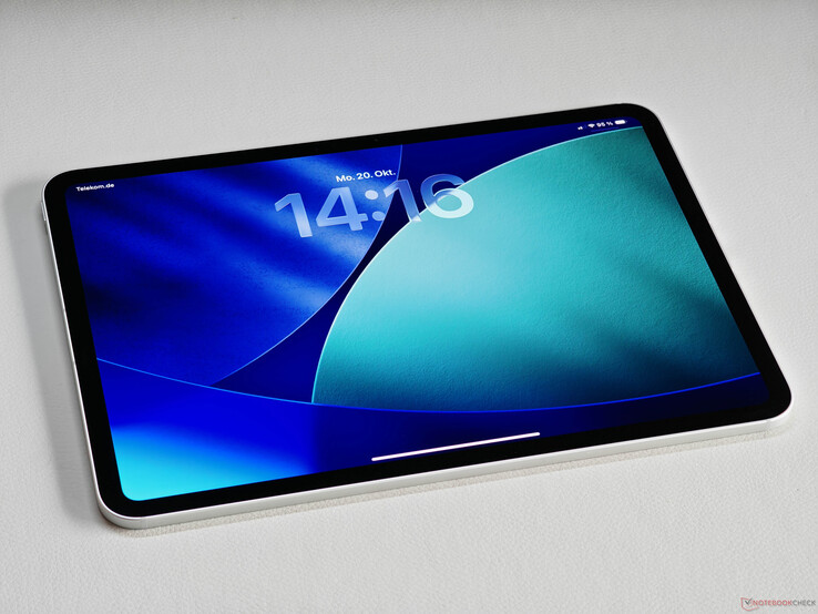 IPad Pro obecnej generacji Apple wyposażony jest w imponujący tandemowy wyświetlacz OLED.