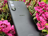 Xperia 1 VI prawdopodobnie zachowa charakterystyczne dla Sony proporcje 21:9, na zdjęciu poprzednik. (Źródło obrazu: Notebookcheck)