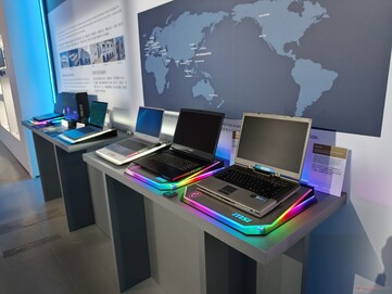 Niektóre z pierwszych modeli laptopów firmy MSI