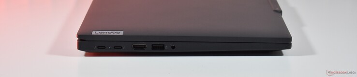 po lewej: 2x Thunderbolt 4, HDMI, USB A 3.2 Gen 1, 3,5 mm Audio