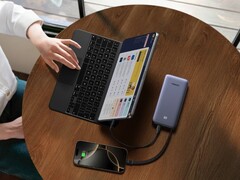 Ugreen Nexode Power Bank 45W (na zdjęciu) jest dostępny za pośrednictwem Amazon w Europie. (Źródło zdjęcia: Ugreen via Amazon)