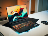 Recenzja Lenovo Legion 9 16IRX9 (Legion 9i): Jak wysokiej klasy jest RTX 4090 dla graczy?
