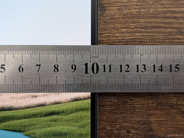 Wąskie ramki boczne