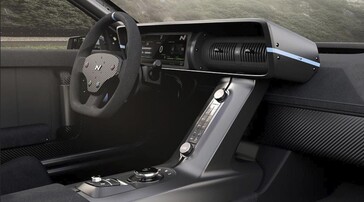 Wnętrze N Vision 74 to najlepszy rodzaj minimalistycznego designu, który stawia jazdę na pierwszym miejscu. (Źródło zdjęć: Hyundai)