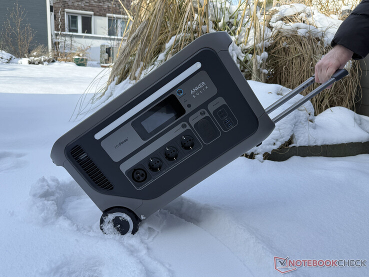 Funkcja wózka w urządzeniu Anker Solix F3000