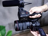Canon EOS C50 posiada pełnoklatkową matrycę i funkcje wideo w kompaktowej obudowie. (Źródło zdjęcia: Canon)