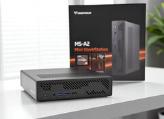 Minisforum MS-A2 z AMD Ryzen 9 9955HX w recenzji. (Źródło obrazu: Notebookcheck)