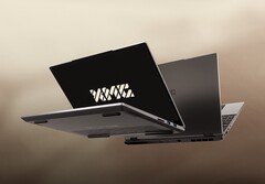 Seria XMG EVO M24 posiada dwa gniazda SO-DIMM do rozbudowy pamięci RAM. (Źródło: XMG)