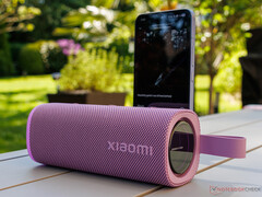 Sound Play kosztuje 49,9 euro w UE. Na zdjęciu: widok z przodu różowej wersji kolorystycznej.