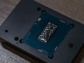 Oczekuje się, że Intel i9-14900KS pojawi się na rynku 14 marca, a jego cena wyniesie około 740 dolarów. (Źródło: Pakhtunov via Overclock.net)