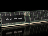 Moduł pamięci DDR5 RDIMM firmy Micron. Nowa wersja o pojemności 512 GB może umożliwić zainstalowanie nawet 12 TB pamięci RAM w jednym serwerze.