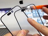 IPhone 15 Pro Max ma podobno oferować najcieńsze ramki z całej serii iPhone 15. (Źródło obrazu: Bilibili)