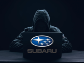 Badacz bezpieczeństwa odkrył lukę, która pozwoliła mu śledzić i kontrolować samochody Subaru. (Źródło zdjęcia: logo Subaru i Shutterstock, bez zmian)