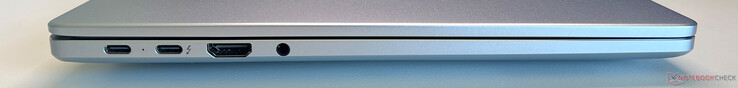 Po lewej: USB-C 3.2 Gen.1 (5 Gbit/s, tryb DisplayPort ALT, Power Delivery), USB-C 4.0 z Thunderbolt 4 (40 Gbit/s, tryb DisplayPort ALT, Power Delivery), HDMI 2.1 TMDS, audio 3,5 mm