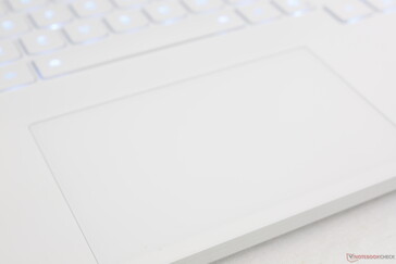 Clickpad jest głośny i satysfakcjonująco ostry po naciśnięciu pomimo niewielkiej powierzchni