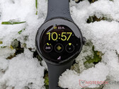Google do tej pory wyłączał czujnik SpO2 w zegarku Pixel Watch. (Źródło obrazu: NotebookCheck)