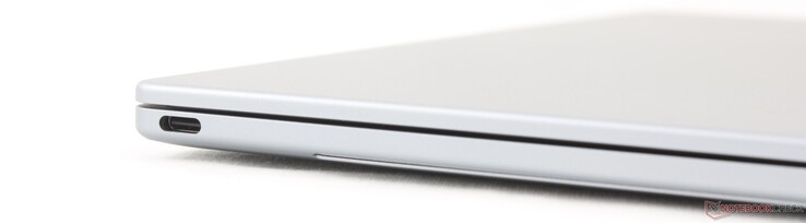 Po lewej: USB-C 3.2 Gen. 2 z DisplayPort 2.1 + Power Delivery