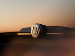 Zbliżenie na głośnik wysokotonowy Bowers & Wilkins wewnątrz nowego Volvo EX60. (Zdjęcie: Volvo)