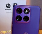 Motorola Edge 70 Fusion jest dostępna w dwóch wersjach z różnymi rozmiarami baterii i ekskluzywnymi kolorami Pantone