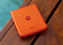 Razr 50 posiada certyfikat IPx8 i może być skonfigurowany z pamięcią do 512 GB w Chinach. (Źródło zdjęcia: Motorola)