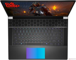 W recenzji: Dell Alienware x16 R2 P120F
