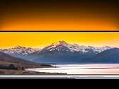 OnePlus 12 reklamuje 4500 nitów, podczas gdy Xiaomi 14 Ultra ma mieć podobno 6000 nitów. Pojawiły się również plotki o wyświetlaczu Xiaomi 15. (Zdjęcie: OnePlus)