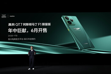 ...podczas gdy edycja GT7 Aston Martin Edition jest dostępna w kolorze Dream Green. (Źródło: Realme)