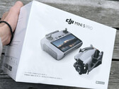 DJI najwyraźniej rozpoczęło już wysyłkę jednostek detalicznych Mini 5 Pro do influencerów. (Źródło zdjęcia: Reddit)