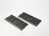 Zdjęcie dwóch modułów pamięci laptopa TeamGroup
