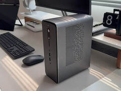 Star Core Super AI Computer jest dostępny na Xiaomi Youpin w cenie około 1 941 USD. Na zdjęciu: zdjęcie promocyjne mini PC. (Źródło zdjęcia: Linglong)